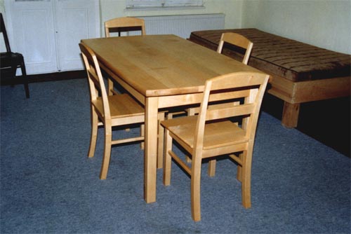 91 003