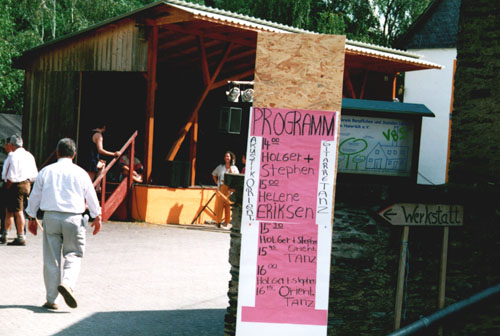 92 001